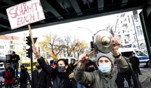 Covid-19 : inquiétudes et manifestations en Europe