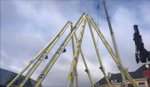 Installation de la grande roue à Amiens