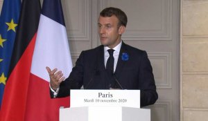 Macron dénonce le "dévoiement du droit d'asile" dans les pays européens