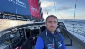 Vendée Globe. Benjamin Dutreux : "Je sors paisiblement la sieste et qui je vois arriver..."