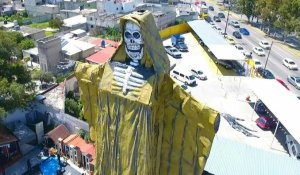 Contre le Covid-19, des Mexicains prient "la Sainte Mort"