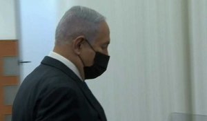 Israël: à six semaines des élections, Netanyahu face à la justice pour corruption