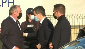 Pau: arrivée de Darmanin au centre d'accueil où un responsable a été tué