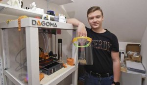 A 14 ans, Léo Seux a fabriqué près de mille visières grâce à une imprimante 3D