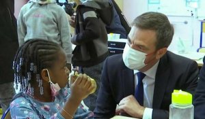 AstraZeneca: Olivier Véran se veut rassurant sur le vaccin