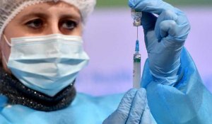 Astrazeneca : l'EMA défend le vaccin suspendu