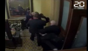 Procès de Donald Trump:  Des vidéos inédites montrent l'attaque du Capitole vécue de l'intérieur
