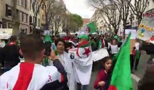 Marseille : les Algériens défilent dans le centre-ville contre le gouvernement de leur pays