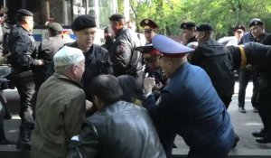 Kazakhstan: dizaines d'arrestations après une manifestation