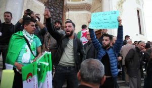 Algérie: le départ de Bouteflika, 1ère étape pour des Algérois