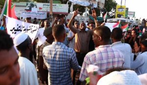 Soudan: les manifestants réclament un gouvernement civil