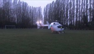 L'hélicoptère du Samu se pose sur la pelouse du stade de Fresnes-sur-Escaut