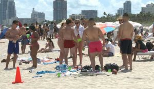 Coronavirus: la fête continue pour le "spring break" à Miami