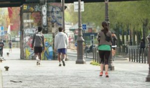 Coronavirus: "Un peu exagéré": à Paris, des joggeurs réagissent à l'interdiction du sport entre 10 et 19h