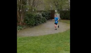 Coronavirus : Près d'Angers, il court un semi-marathon dans son jardin