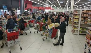 Auchan Noyelles-Godault pris d'assaut en pleine crise du coronavirus
