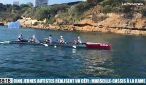 Cinq jeunes autistes accomplissent un défi : Marseille-Cassis à la rame