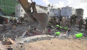 Cambodge: les secours continuent les recherches après l'effondrement d'un immeuble