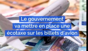 Le gouvernement va mettre en place une écotaxe de 1,50 à 18 euros sur les billets d'avion