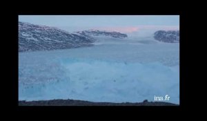 Un iceberg de 10 milliards de tonnes se détache de la banquise au Groenland