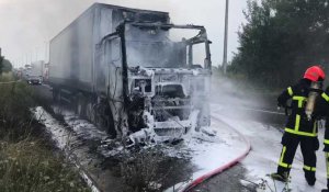 Feu de camion sur l'A16