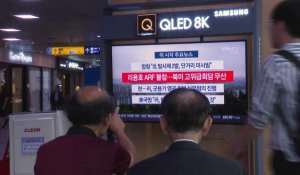 Les Sud-Coréens regardent les informations sur le tir des missiles nord-coréens