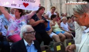Nos images du concert de Mireille Mathieu aux carrières de Lacoste chez Pierre Cardin