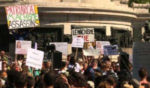 Féminicides: rassemblement place de la République à Paris