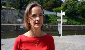 Anne Barzin, échevine du Développement touristique: "La nouvelle signalisation permet de donner une série d'information aux touristes"