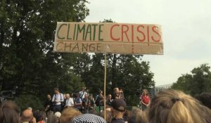 Greta Thunberg s'adresse aux militants pour le climat à Berlin