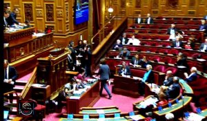 Loi sur le port du voile adoptée au Sénat :  passe d'armes entre les sénateurs de l'Oise Jérôme Bascher (LR) et Laurence Rossignol (PS)