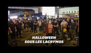 À Hong Kong, la police face aux masques d&#39;Halloween