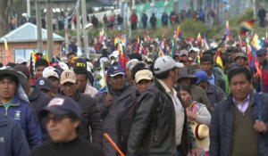 Les Boliviens protestent à El Alto contre la crise politique