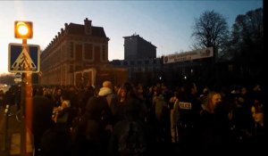 Des lycéens ont mené une action mardi devant le lycée Montebello à Lille