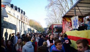 Plus d'un millier d'étudiants fêtent la Saint-Nicolas dans les rues de Namur