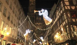 Strasbourg: un an après l'attentat, les touristes étrangers de retour sur le marché de Noël