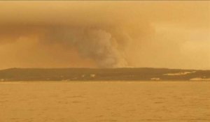 Incendies en Australie : les évacuations se poursuivent