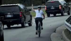 USA: La cycliste du doigt d'honneur à Trump met le pied en politique