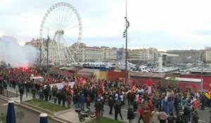 Réforme des retraites: des milliers de manifestants défilent à Marseille