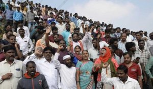 Célébrations en Inde après que la police ait abattu les suspects de viol et de meurtre