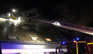 Incendie dans la toiture d'un immeuble à Saint-Brieuc