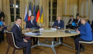 Début du sommet sur l'Ukraine avec Macron, Poutine, Zelensky et Merkel