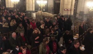 Le retour de la messe de minuit en la cathédrale Notre-Dame à Saint-Omer