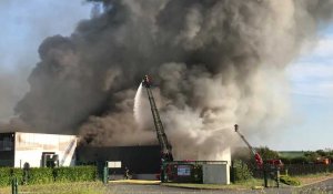 L'entreprise Porketto, près d'Arras, détruite par un impressionnant incendie