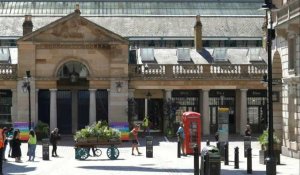 Londres : files d'attente à Covent Garden pour la réouverture des commerces