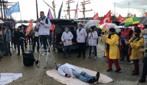 Manifestation de soutien aux soignants à Saint-Malo 