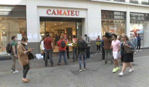 Des salariés de Camaïeu, en redressement judiciaire, manifestent à Lille