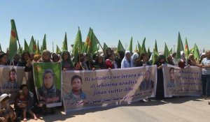 Syrie: des Kurdes syriennes manifestent devant une base américaine contre des offensives turques
