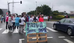 Troisième jour de grève à la clinique de la Côte d'Opale : les grévistes bloquent l'entrée 