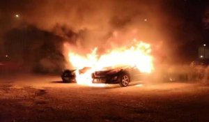 Deux voitures en feu à Troyes